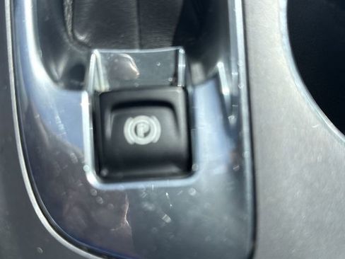 Used 2024 Chevrolet Malibu LT image 43