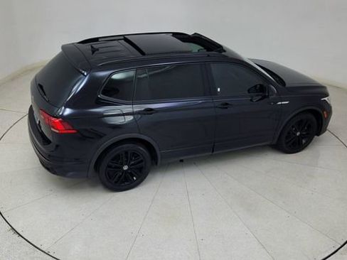 Used 2022 Volkswagen Tiguan SE R-Line image 84