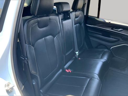 Used 2023 Jeep Grand Cherokee 4WD 4xe w/ Luxury Tech Group II image 19