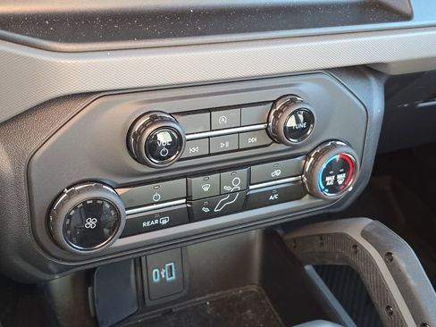 Used 2023 Ford Bronco Big Bend image 21