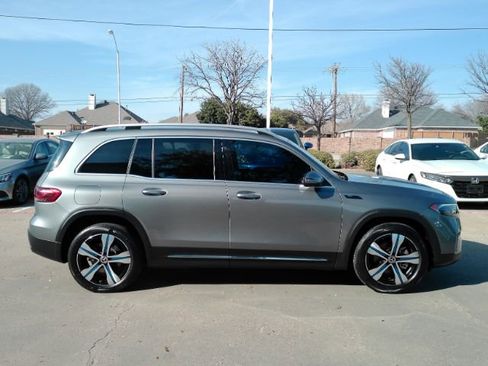 Used 2023 Mercedes-Benz EQB 300 4MATIC w/ Exclusive Package image 5