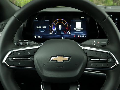 New 2026 Chevrolet Equinox LT image 12