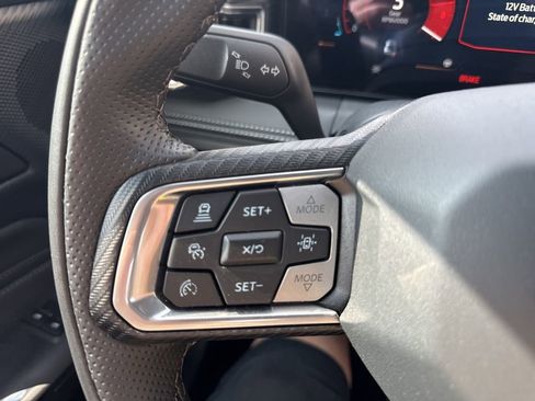 Used 2024 Ford Mustang GT Premium image 25