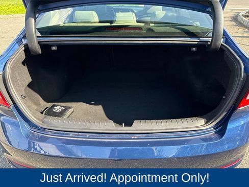 Used 2015 Hyundai Sonata Sport w/ Option Group 04 FWD image 10