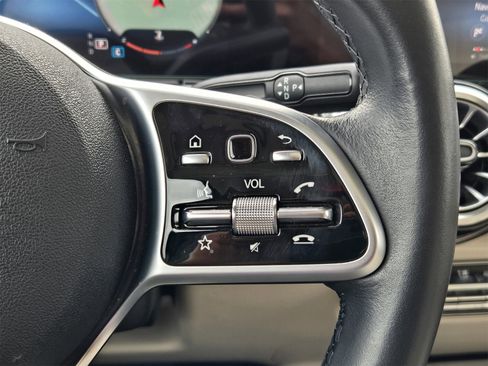 Certified 2022 Mercedes-Benz GLB 250 image 26