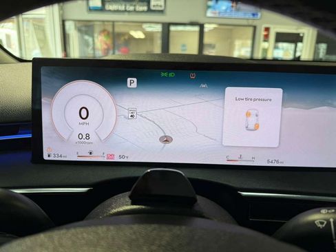 Used 2026 Genesis GV70 2.5T image 14