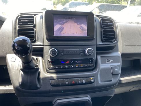 Used 2024 RAM ProMaster 2500 w/ Safety Group FWD image 13