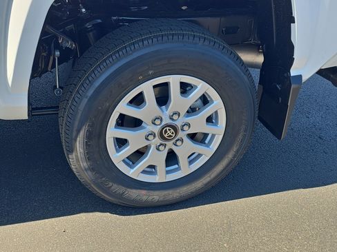 New 2026 Toyota Tacoma SR5 RWD image 10
