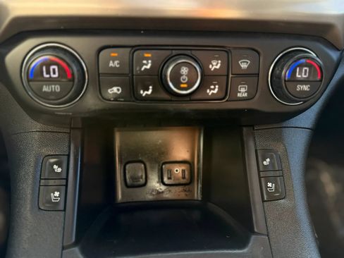 Used 2017 GMC Acadia Denali FWD image 35