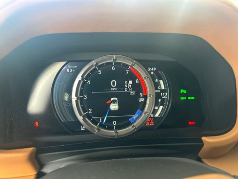 Used 2026 Lexus LC 500 Convertible w/ Bespoke Build Package RWD image 2