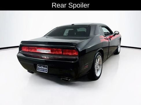 Used 2010 Dodge Challenger R/T RWD image 13