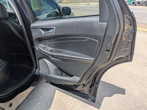 Used 2023 Ford Edge Titanium AWD/4WD image 16