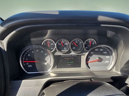 Used 2022 Chevrolet Silverado 2500 LT w/ Convenience Package image 20