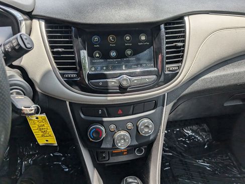 Used 2019 Chevrolet Trax LS FWD image 22