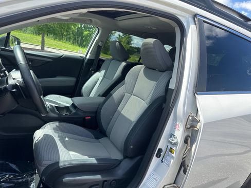 Used 2025 Subaru Outback Premium AWD/4WD image 11
