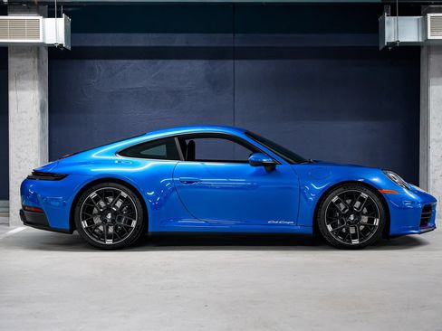 Used 2026 Porsche 911 Carrera T RWD image 3