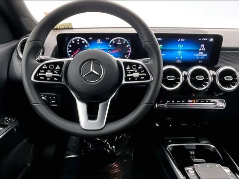 Certified 2022 Mercedes-Benz GLB 250 image 4