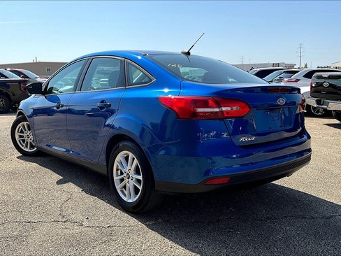 Certified 2018 Ford Focus SE FWD image 6
