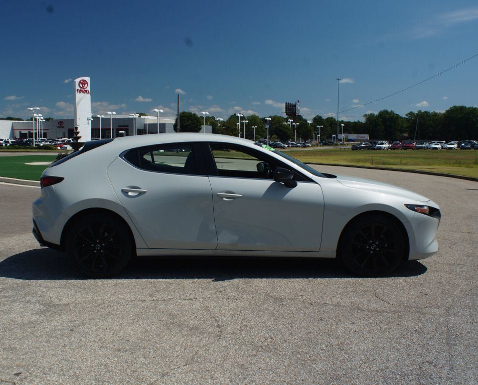 Used 2024 MAZDA MAZDA3 s FWD image 21