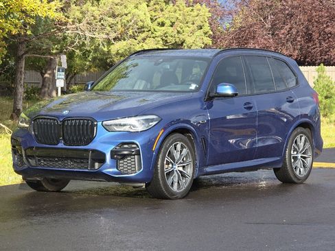 Used 2023 BMW X5 xDrive45e w/ M Sport Package image 9