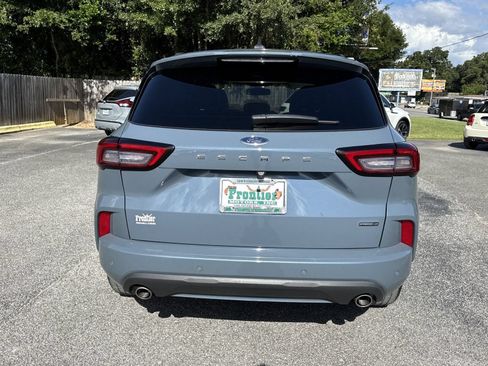 Used 2023 Ford Escape ST-Line Elite w/ Premium Technology Package AWD/4WD image 4