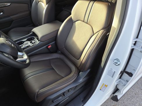 Used 2025 Honda Pilot Elite image 26