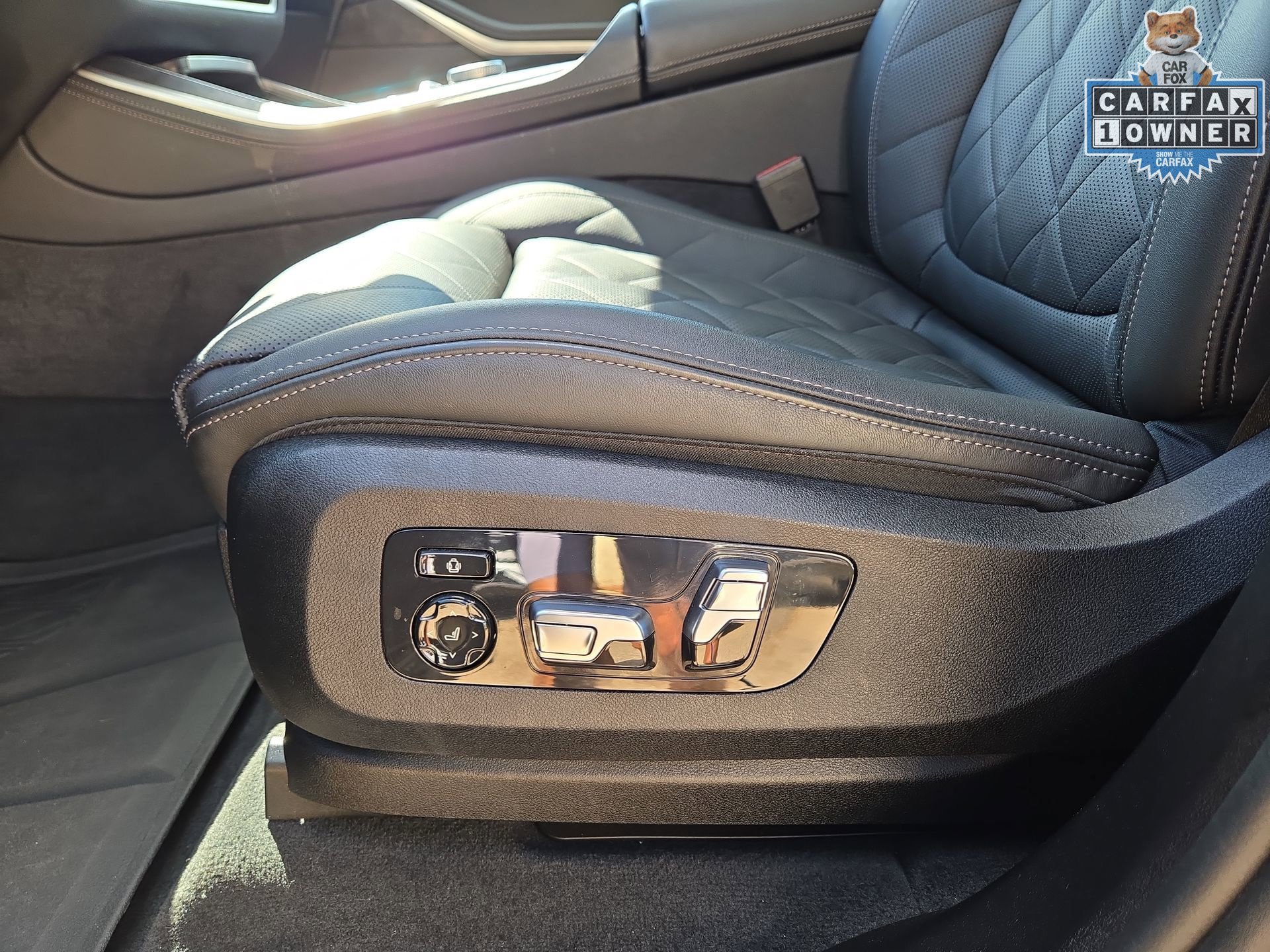 Used 2025 BMW X5 sDrive40i w/ Climate Comfort Package RWD image 17