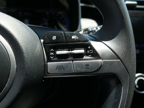 Certified 2022 Hyundai Tucson SEL w/ Cargo Package FWD image 16