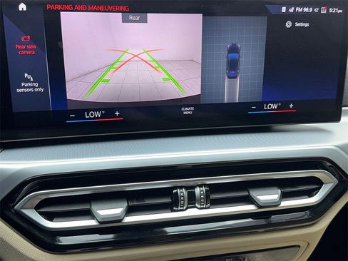 Used 2022 BMW i4 eDrive40 w/ Premium Package image 32