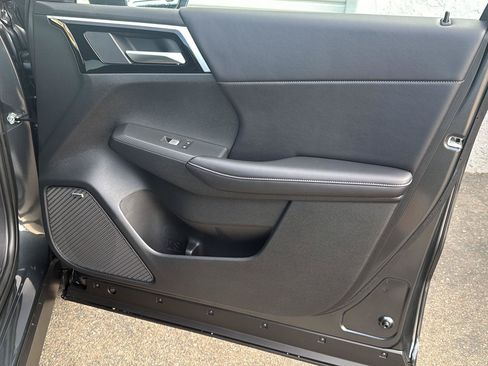 New 2026 Mitsubishi Outlander LE FWD image 31