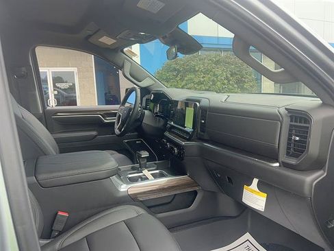 New 2026 Chevrolet Silverado 1500 RST w/ Dark Appearance Package AWD/4WD image 12
