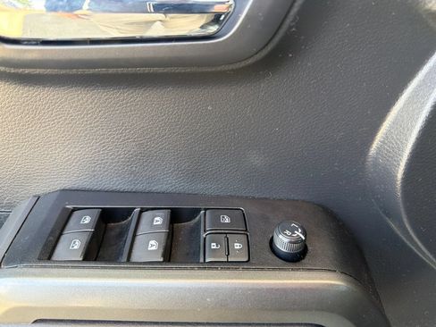 Used 2023 Toyota Tacoma TRD Sport w/ Technology Package RWD image 6
