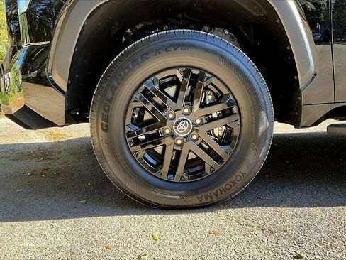 Used 2025 Toyota Tundra SR5 image 30