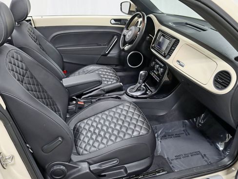 Used 2019 Volkswagen Beetle 2.0T Final Edition SEL image 27