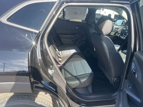 New 2026 Chevrolet Trax LT w/ Sunroof Package image 29