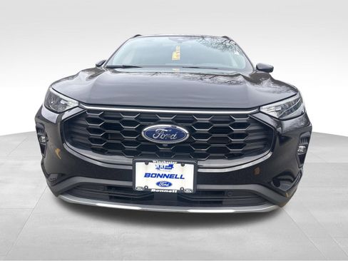 New 2025 Ford Escape ST-Line Select w/ Tech Pack #2 AWD/4WD image 10