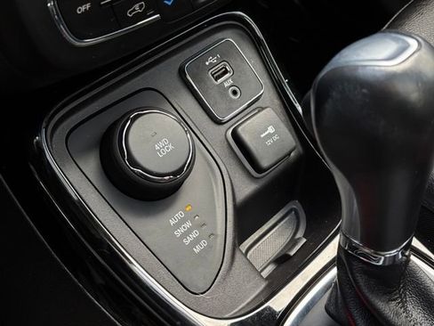 Used 2020 Jeep Compass Altitude image 40