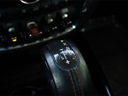 Used 2019 MINI Cooper Clubman S image 25