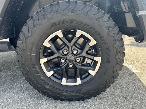 Used 2025 Jeep Wrangler Unlimited Rubicon 4xe w/ Safety Group image 16