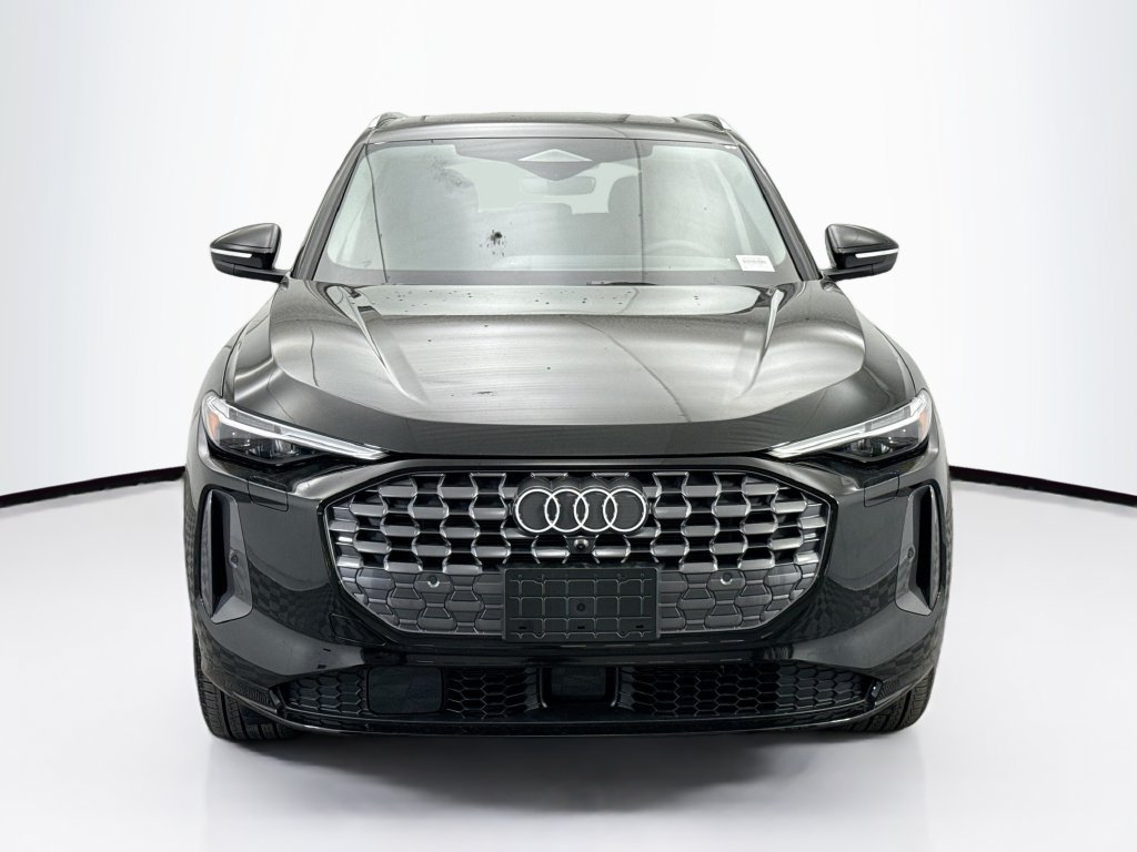 Certified 2025 Audi Q5 Premium w/ Premium Plus AWD/4WD image 2