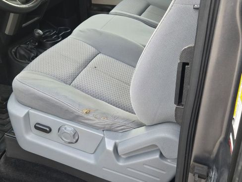 Used 2011 Ford F150 XLT w/ XLT Convenience Pkg image 30