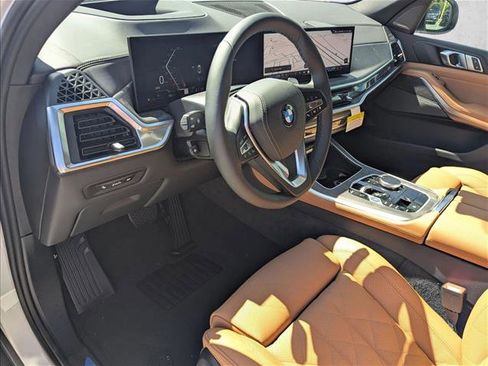 New 2026 BMW X5 sDrive40i image 3