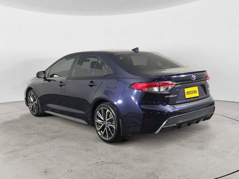 Used 2022 Toyota Corolla SE FWD image 3