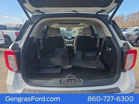 Certified 2022 Ford Explorer XLT w/ Equipment Group 202A AWD/4WD image 30