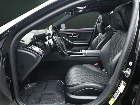 Used 2023 Mercedes-Benz S 580e 4MATIC Sedan image 11
