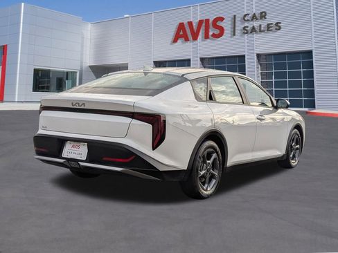 Used 2025 Kia K4 LXS image 6