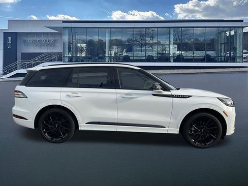 New 2026 Lincoln Aviator Reserve AWD/4WD image 9