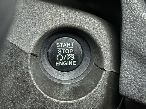 Used 2019 Jeep Compass Latitude w/ Popular Equipment Group AWD/4WD image 26