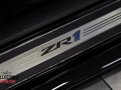 Used 2009 Chevrolet Corvette ZR1 w/ Preferred Equipment Group RWD image 91