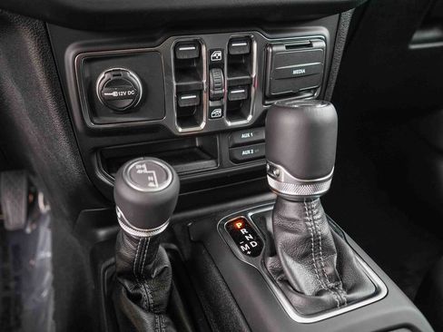 New 2026 Jeep Gladiator Sport image 18